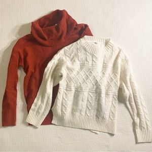Lot of 2 - Time and Tru Knit Sweaters Size Small